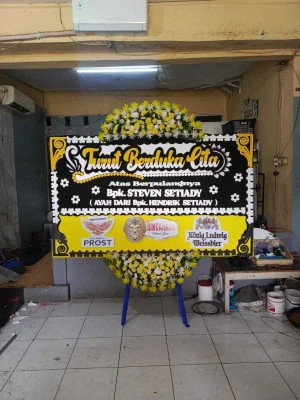 Papan Bunga di Stasiun Batam